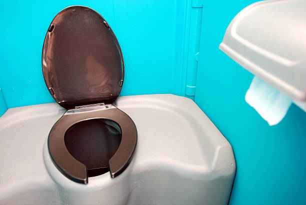 Best Portable bathroom rental  in St James, MO